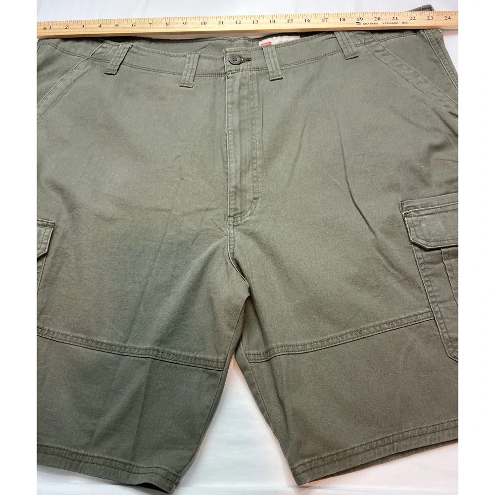 Wrangler Cargo Shorts Men 48 Green Relaxed Fit Natural Waist G6CXWOH Utility G18